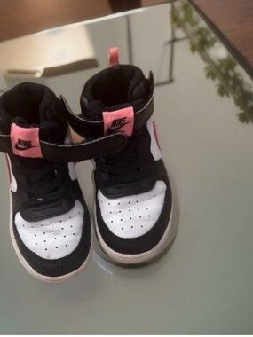 Nike Kids Black, White & Pink High-Top Sneakers